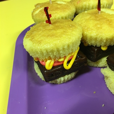 Hamburger Cupcakes
